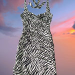 Robe blanc et noir motif zébré